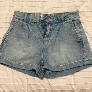 American Eagle mom shorts